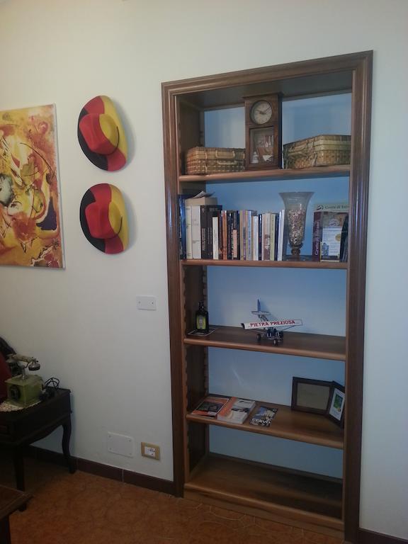 Pietra Preziosa Bed & Breakfast Pietra Ligure Quarto foto